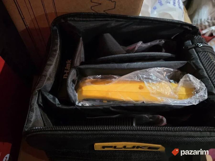 FLUKE 125B INdustrial Scopemete Novo Nekorišćeno 3