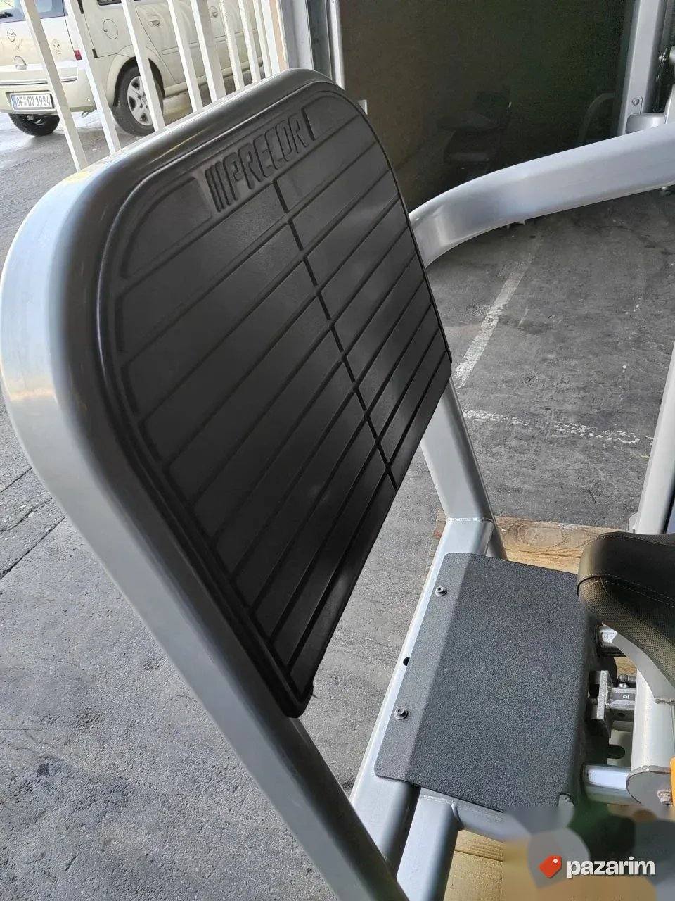 PRECOR Leg Press 1