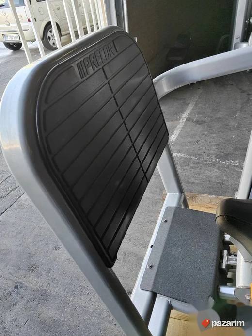 PRECOR Leg Press