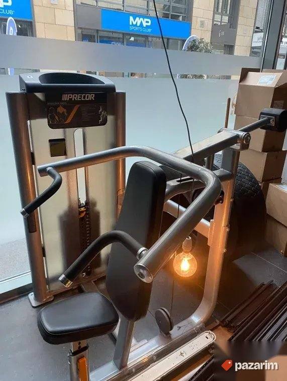 Precor Vitality Shoulder Press ODLIČNO STANJE 1