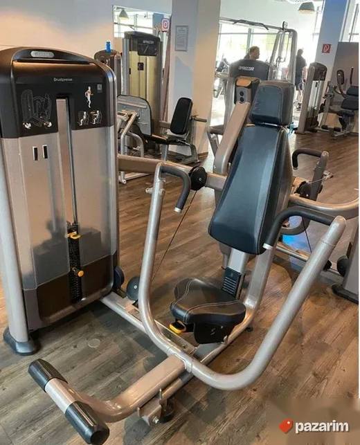 Precor DSL Chest Press - ODLIČNO STANJE