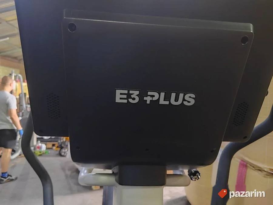 SportsArt E3 Plus Elliptical Cross Trainer - NOVO 3