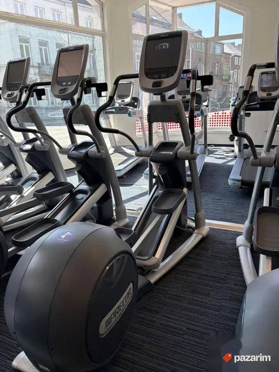 Prodajem Kompletu Precor teretanu 2
