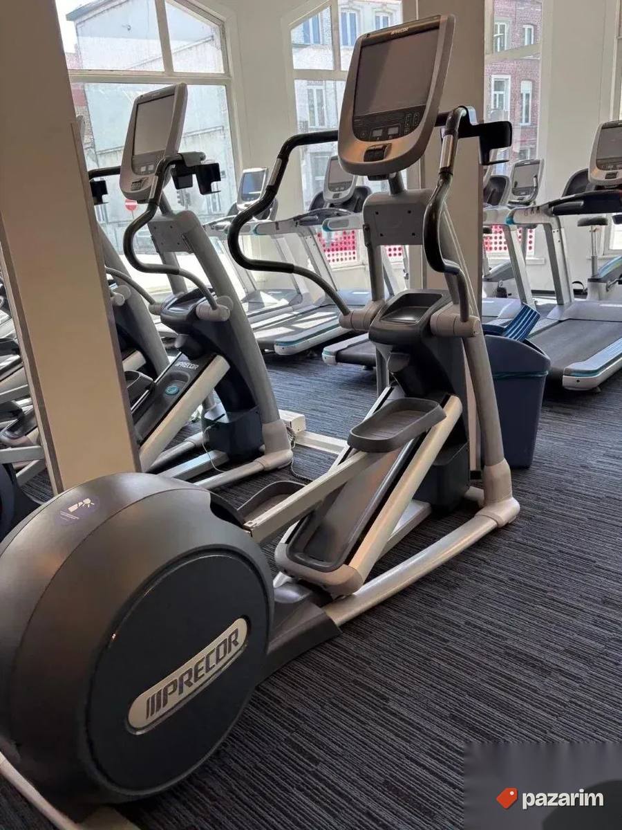 Prodajem Kompletu Precor teretanu 3