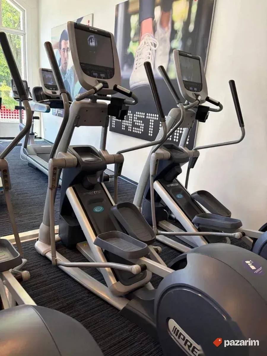 Prodajem Kompletu Precor teretanu 5