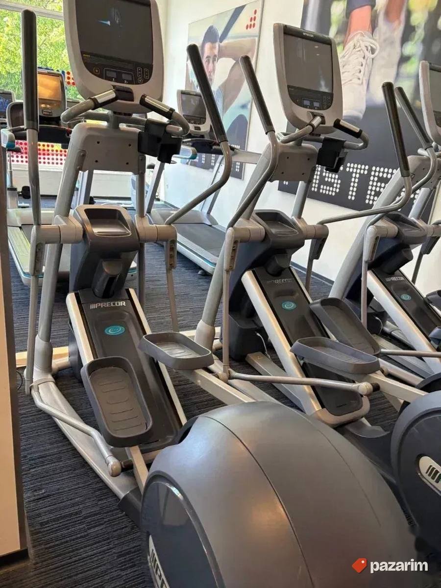 Prodajem Kompletu Precor teretanu 6