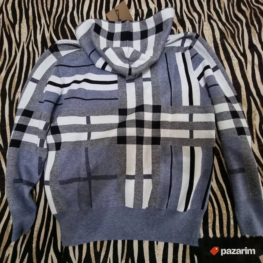 Burberry duks,-dzemper totalni hit, top, vel. M 4