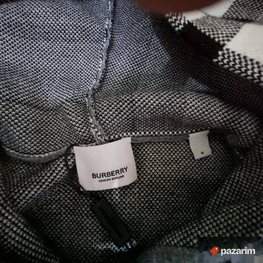 Burberry duks,-dzemper totalni hit, top, vel. M 6