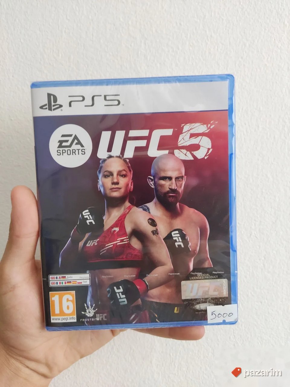 UFC 5 PS5 disk NOVO u celofanu 1