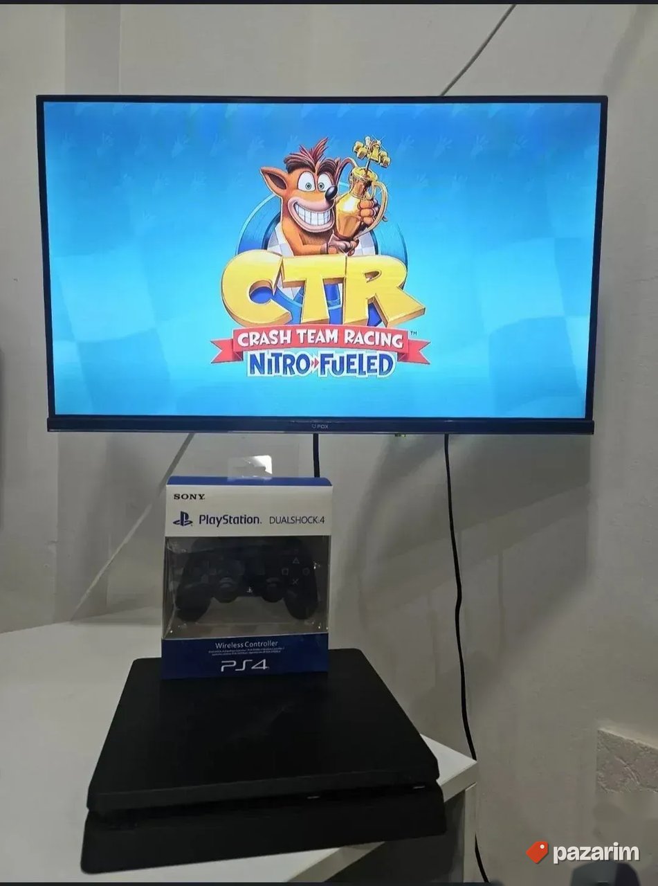 PS4 Slim cipovan 20 najnovijih igara GTA 5,FC26, Garancija 2