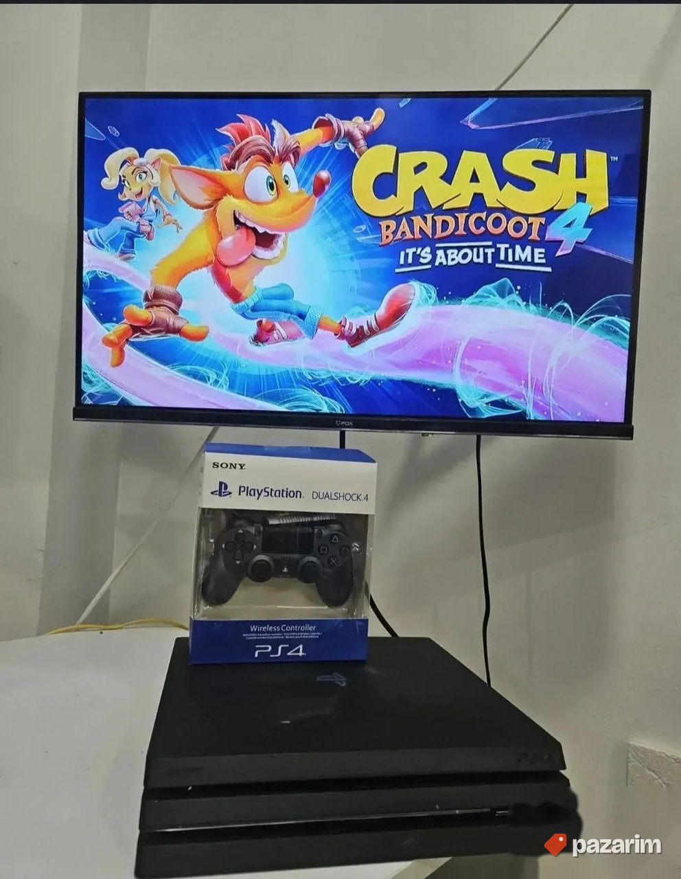 Playstation 4 pro 1 tb 40 igrica FC26,GTA5 Garancija 3