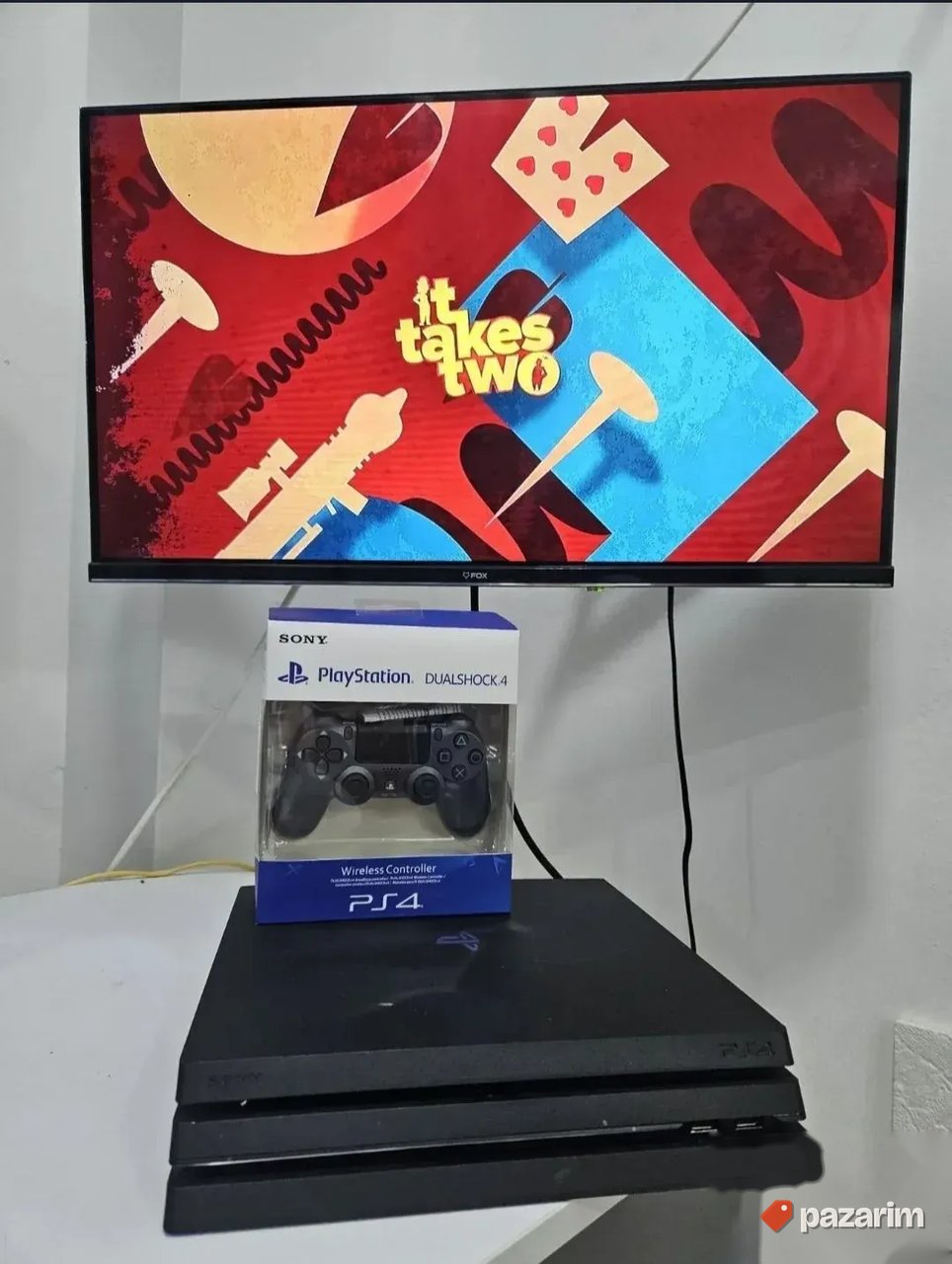 Playstation 4 pro 1 tb 40 igrica FC26,GTA5 Garancija 4