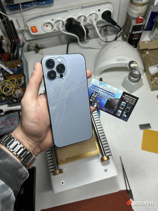 iPhone 8 zamena ledja /poklopca/ zadnjeg stakla