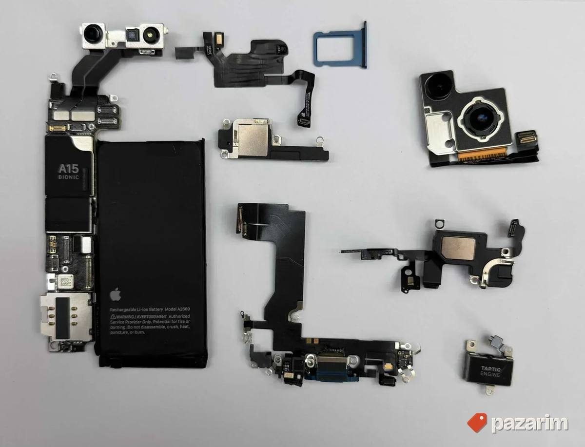 iPhone 13 mini Delovi Maticna ploca/kamera/slusalica/buzzer 1