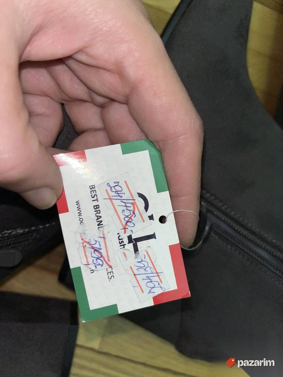 Sive duge čizmice prevrnuta koža vel.38sa etiketom 5