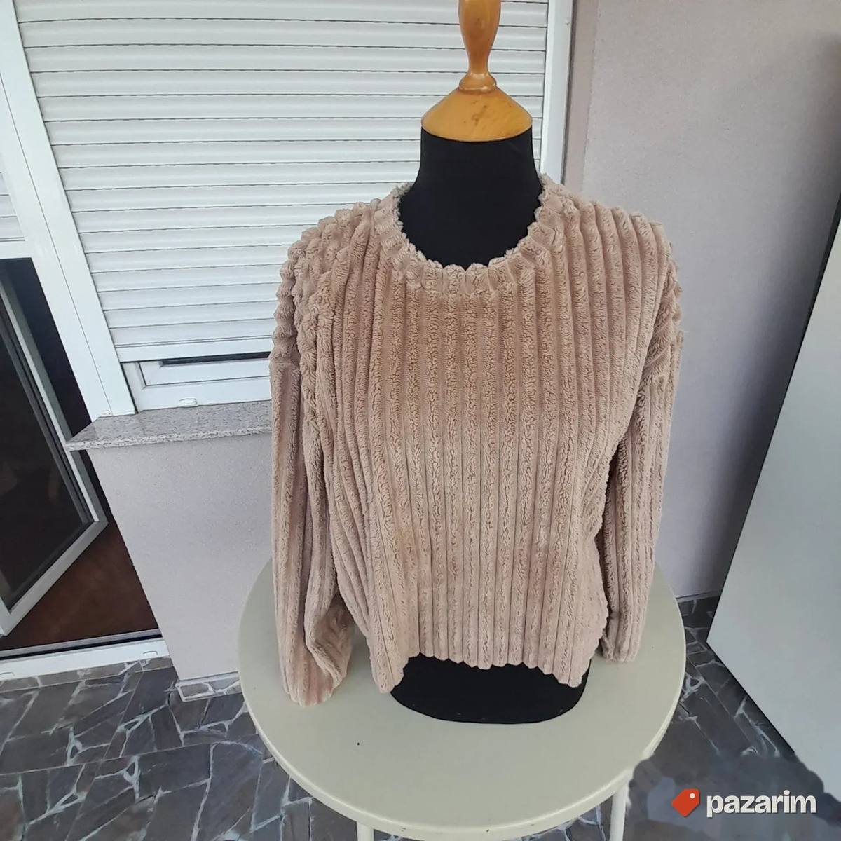 Zara bluza od rebrastog pliša vel M snizeno 1