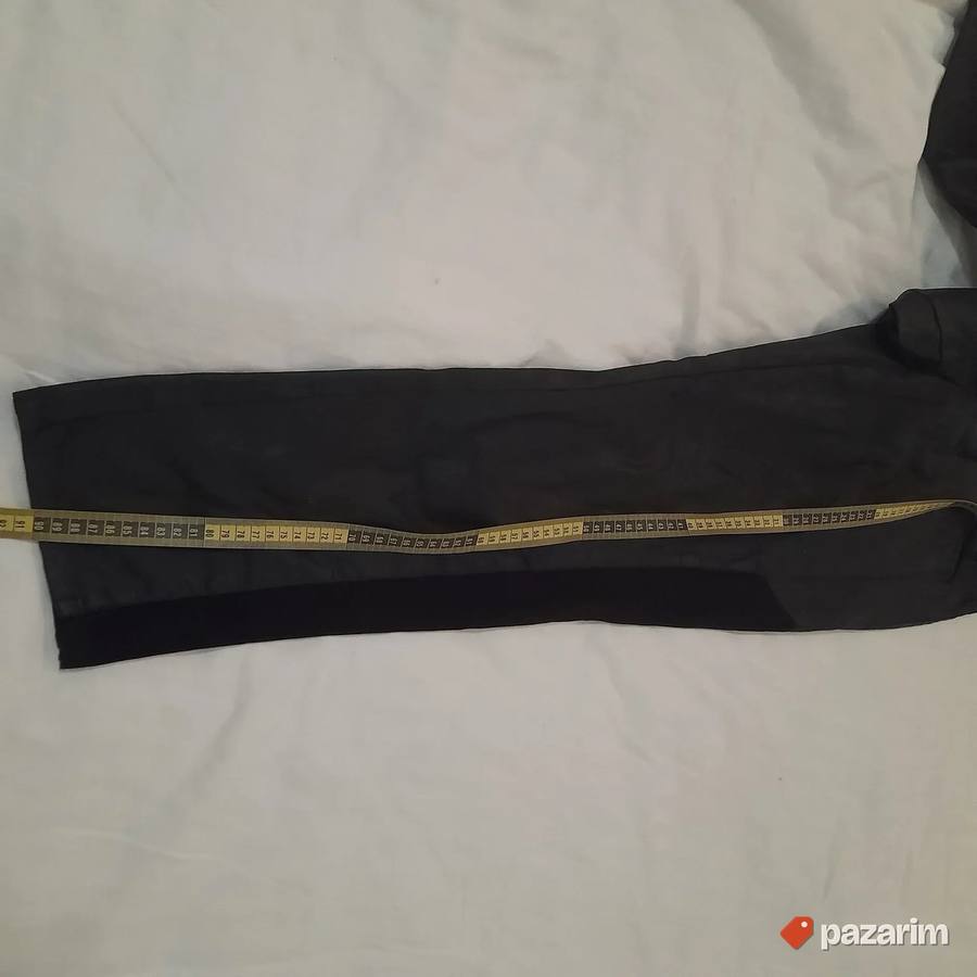 Gerry Weber crne ženske pantalone od eko-kože L 3