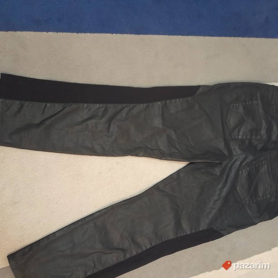 Gerry Weber crne ženske pantalone od eko-kože L 6