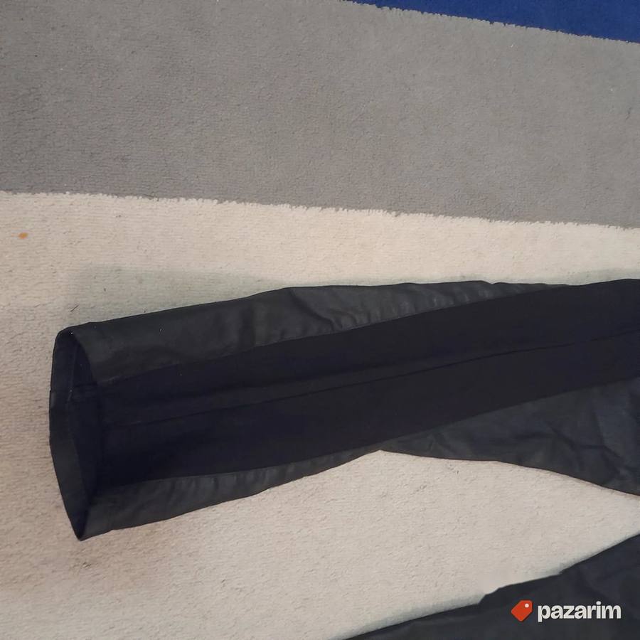 Gerry Weber crne ženske pantalone od eko-kože L 7