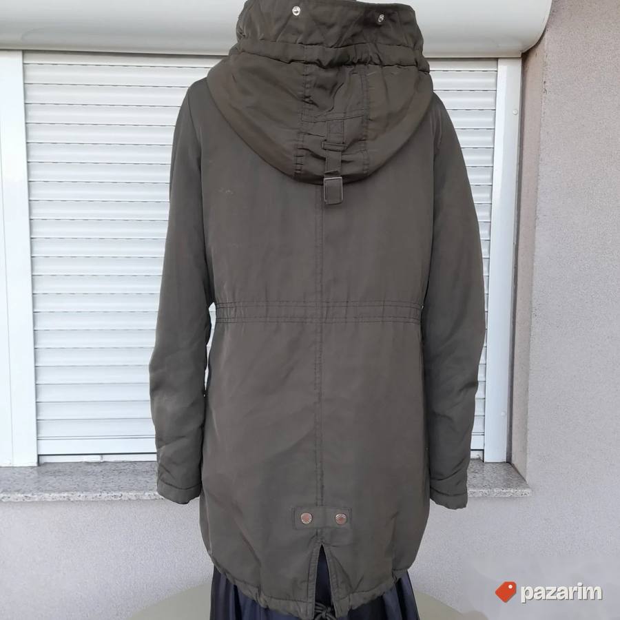 Maslinasto zelena duga jakna Bershka vel S 4