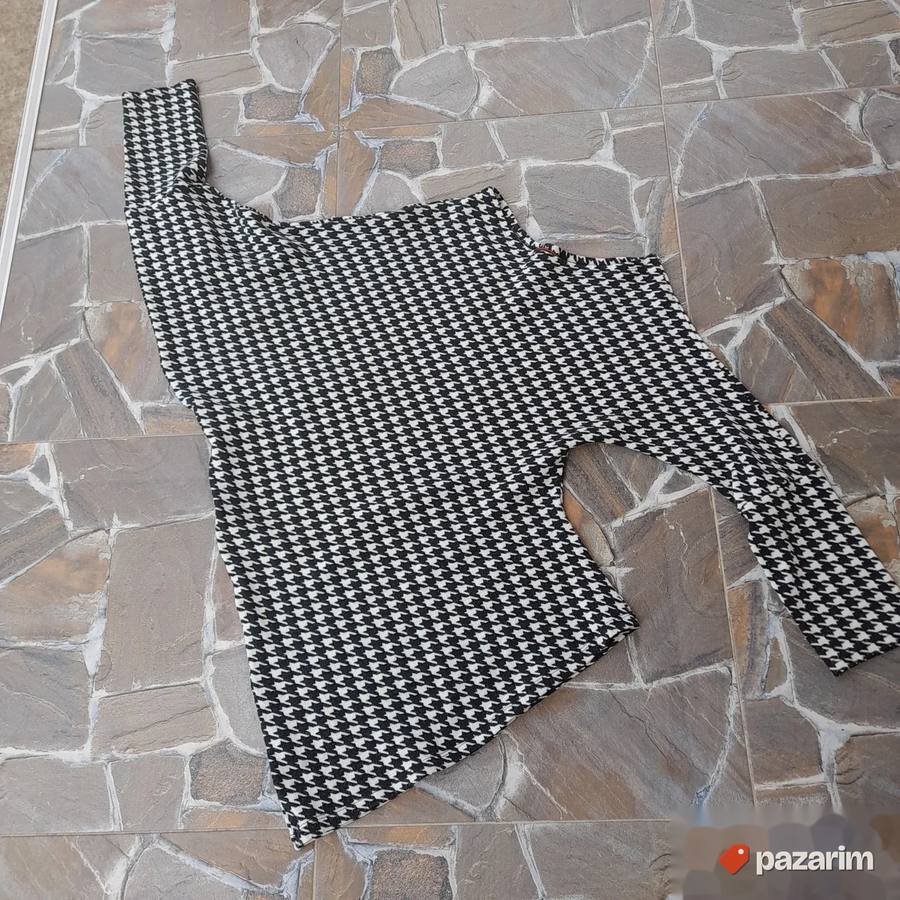 Crno-bež asimetrična bluza u žakar radu S 6
