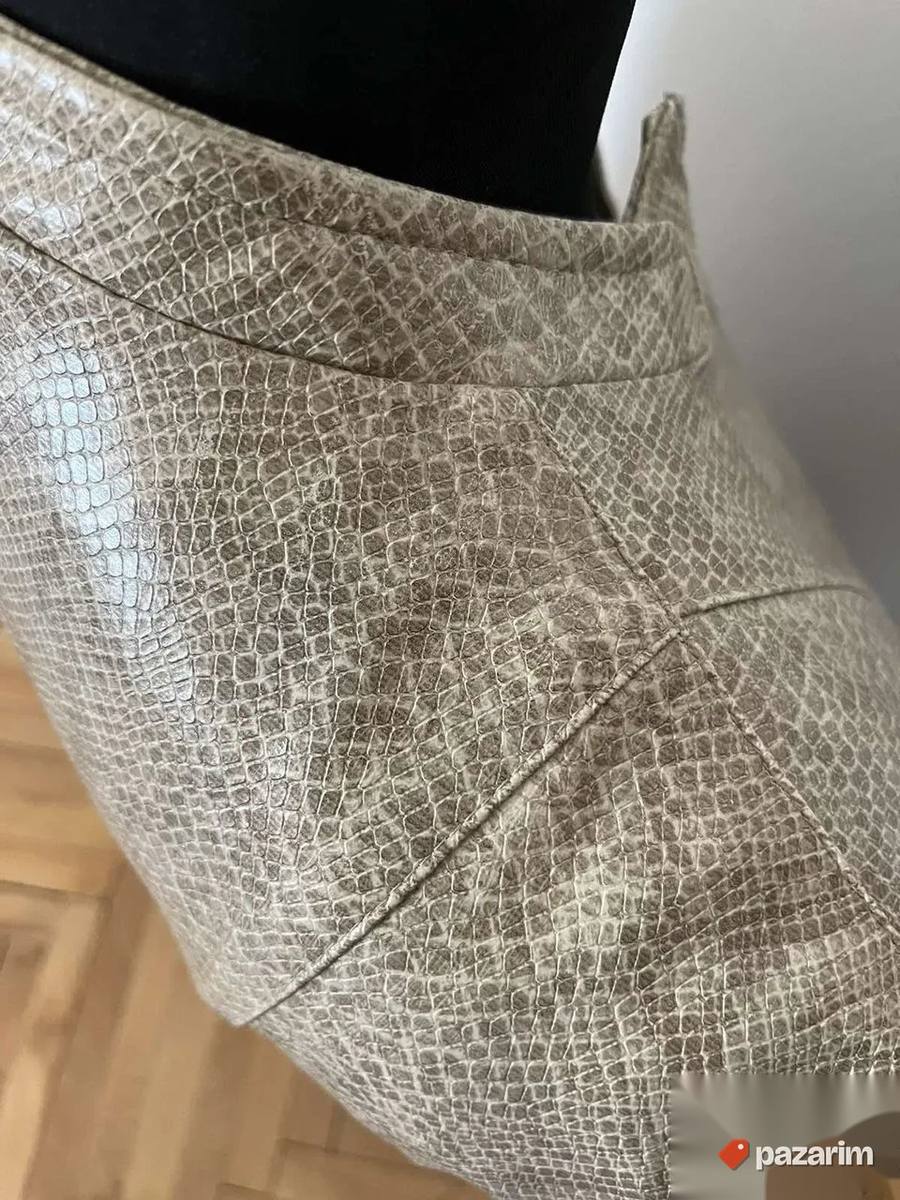 Ženska Zara jakna od eko kože vel S 3