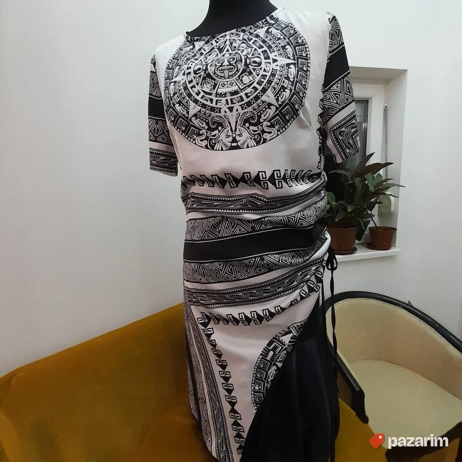 Asimetrična satenska bluza vel M 2