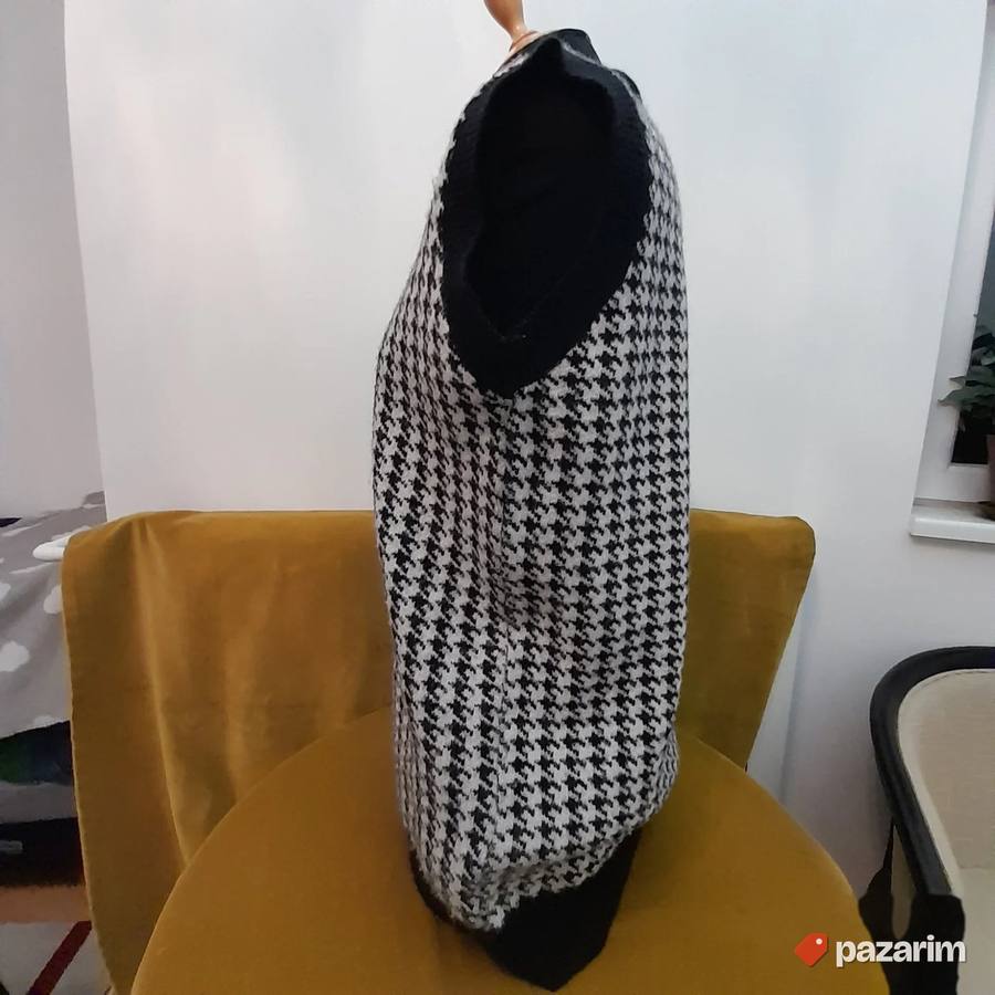 Duži prsluk sa žakar šarom vel S 3