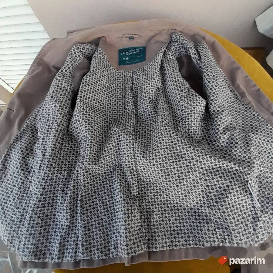 Ženski bež ženski sako od somota br 38 7