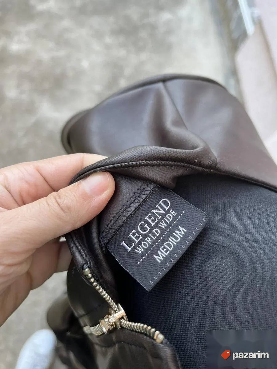 Legend crna duža bluza vel M 5