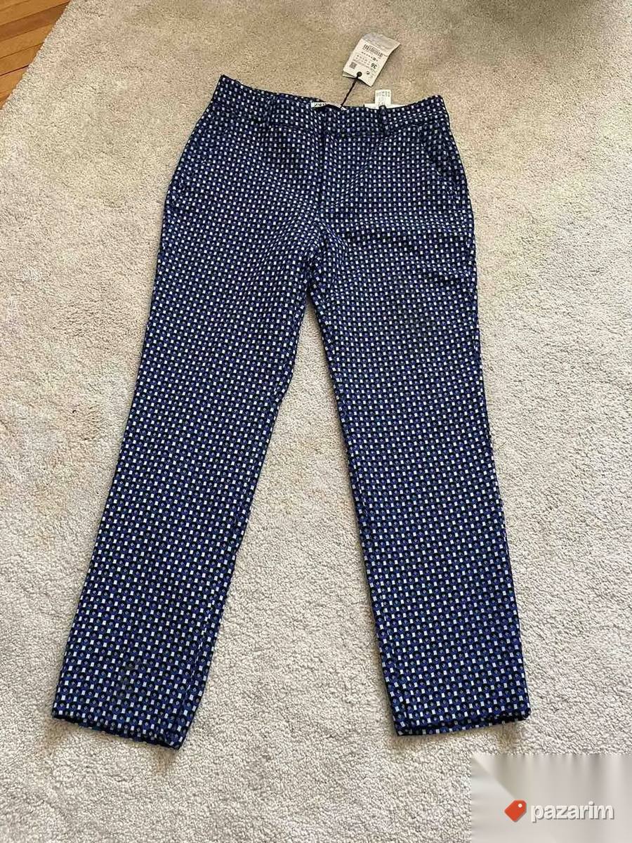 Zara pantalone br 36 5