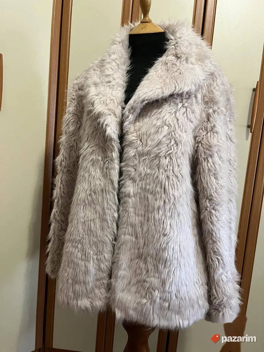Bundica M&S od eko krzna vel 40-42 2