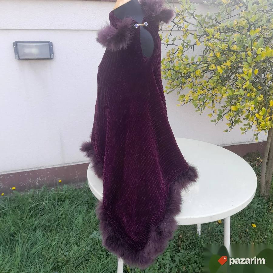 Ručno rađeni pončo sa ukrasmim perjem 3