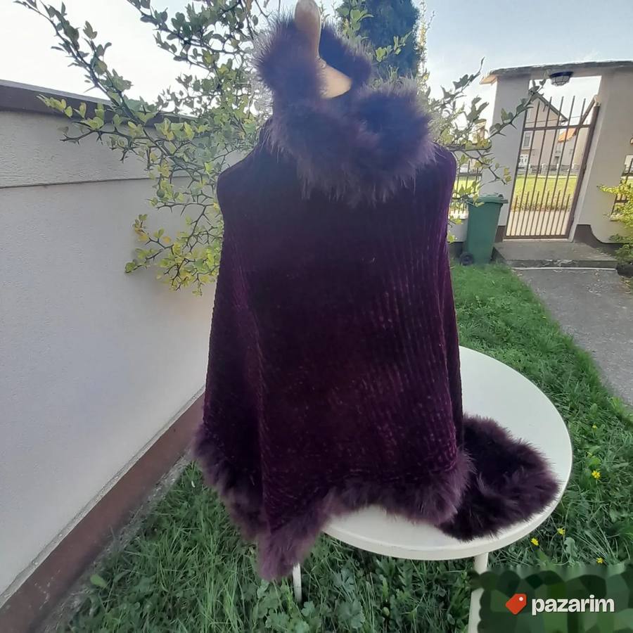 Ručno rađeni pončo sa ukrasmim perjem 8
