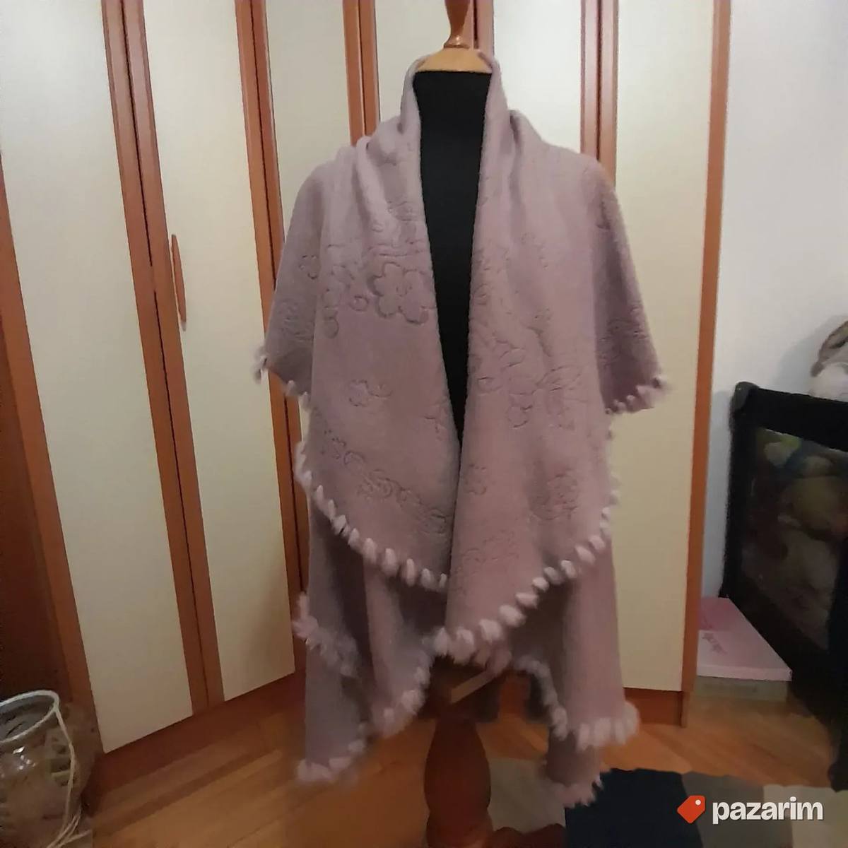 Meki trikotažni dugi prsluk kardigan sa krznom 1