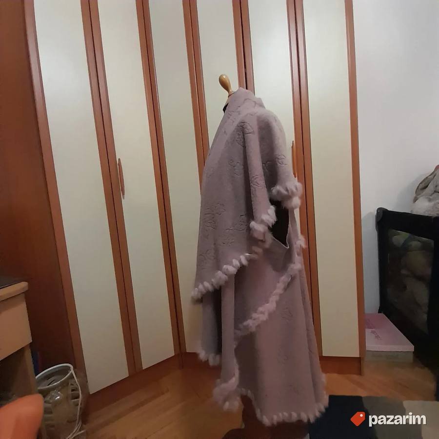 Meki trikotažni dugi prsluk kardigan sa krznom 2