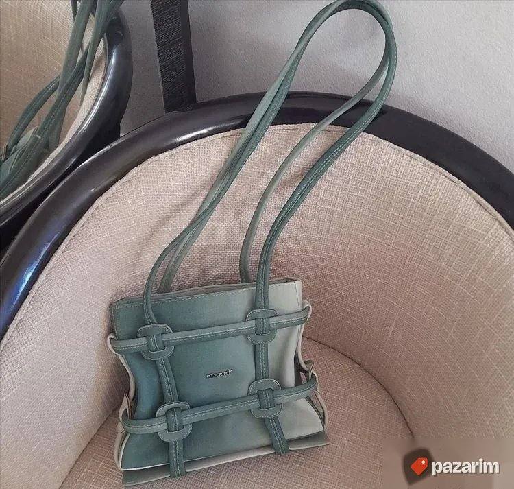Manja tasna u nijansama zelene boje 4