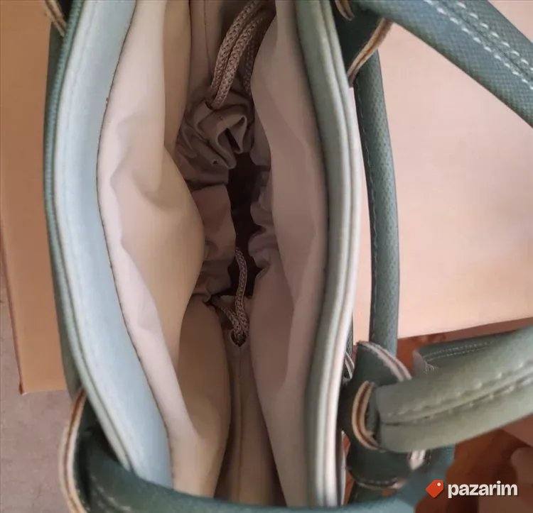 Manja tasna u nijansama zelene boje 6
