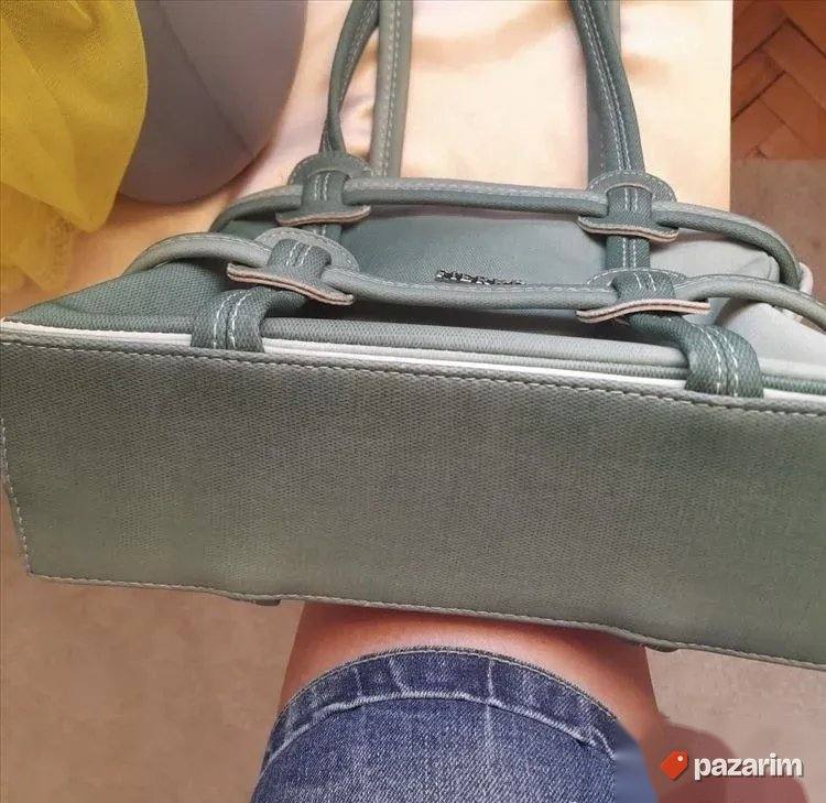 Manja tasna u nijansama zelene boje 7