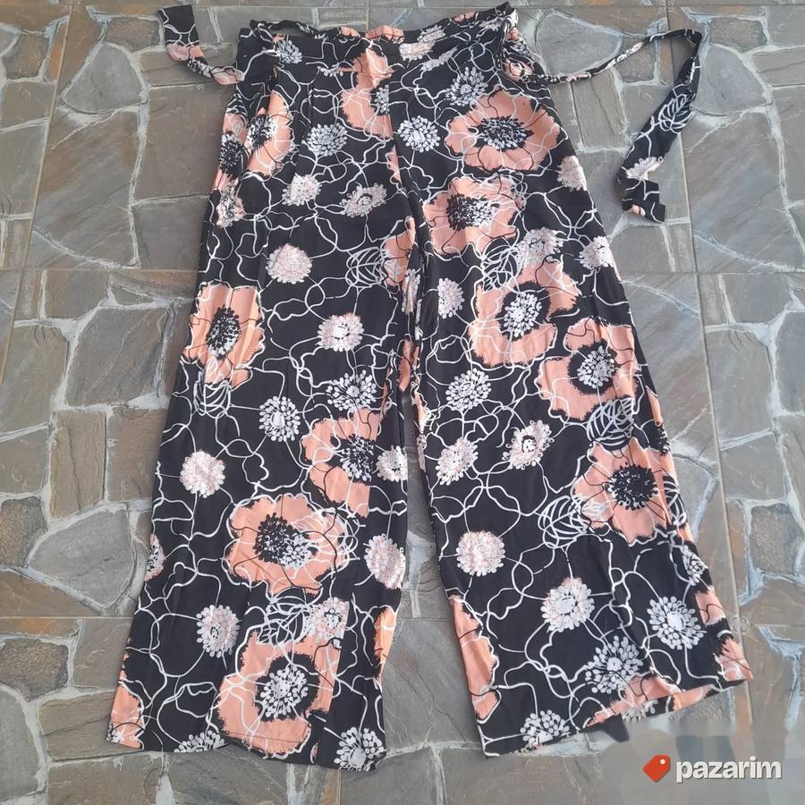Cvetne Infiniti pantalone br 40 2
