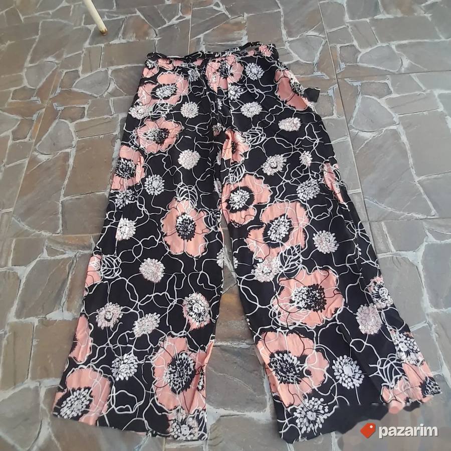 Cvetne Infiniti pantalone br 40 3