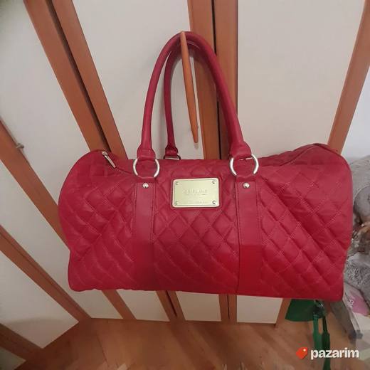 Veća Oriflame crvena torba