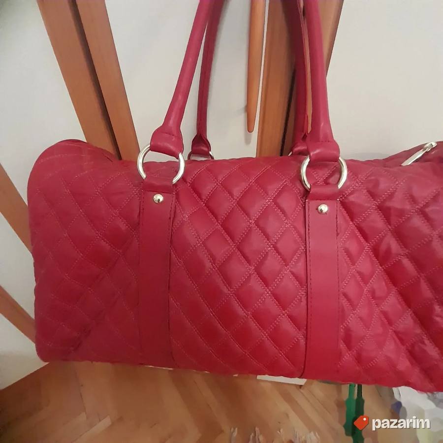 Veća Oriflame crvena torba 3