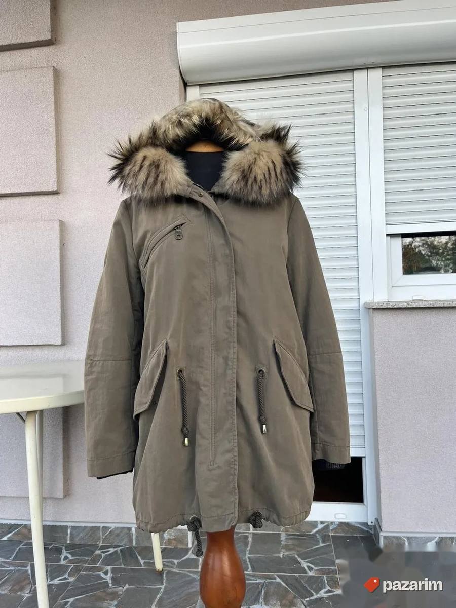 Ženska zimska jakna sa kapuljačom vel S 3