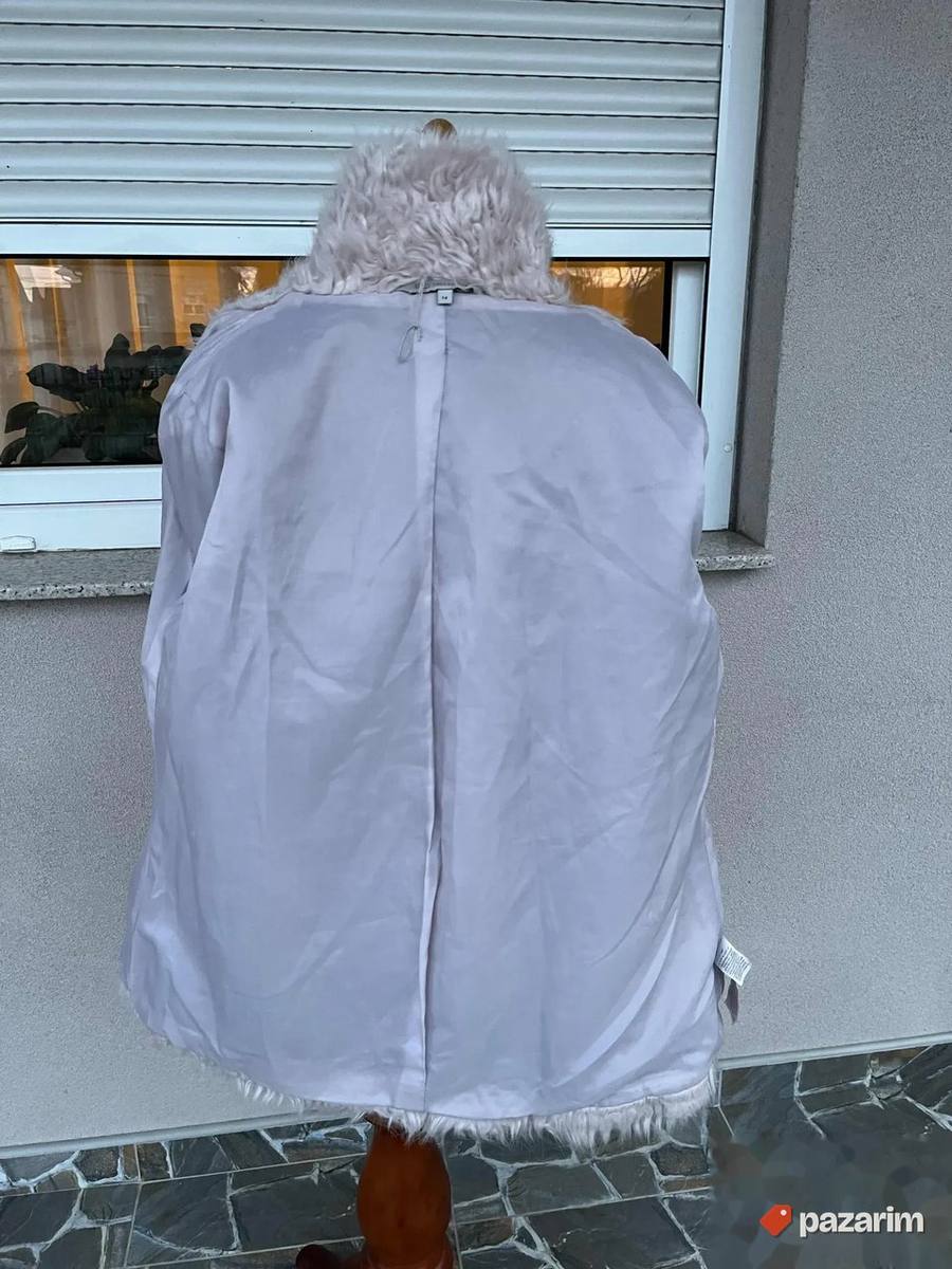 Marks and Spenser bundica od vestackog krzna S-M 8