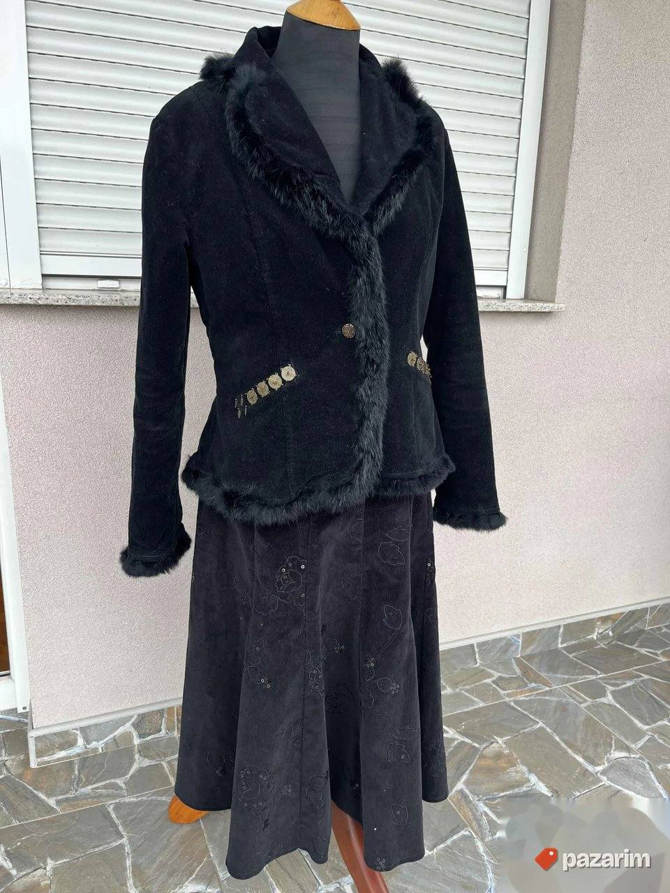 zenski crni komplet od somota brpj 38 1