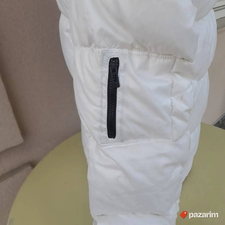 Ženska bela perjana jakna br 40 3