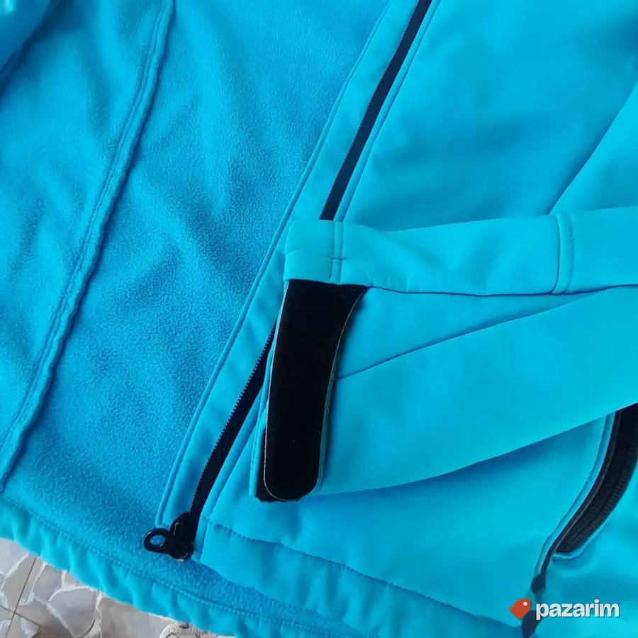 Ženska vodootporna jakna br 40 3