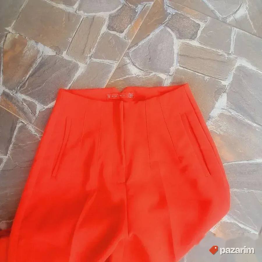 Duboke ženske bež i crvene pantalone 8