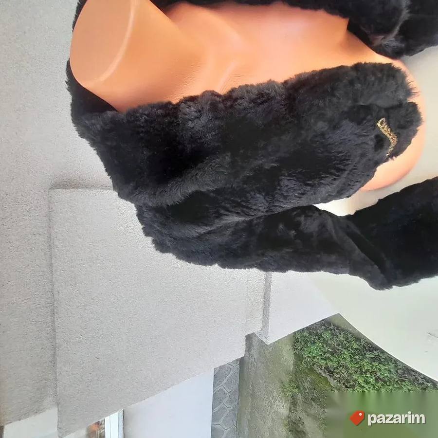 Kratka crna bundica eko krzno 2